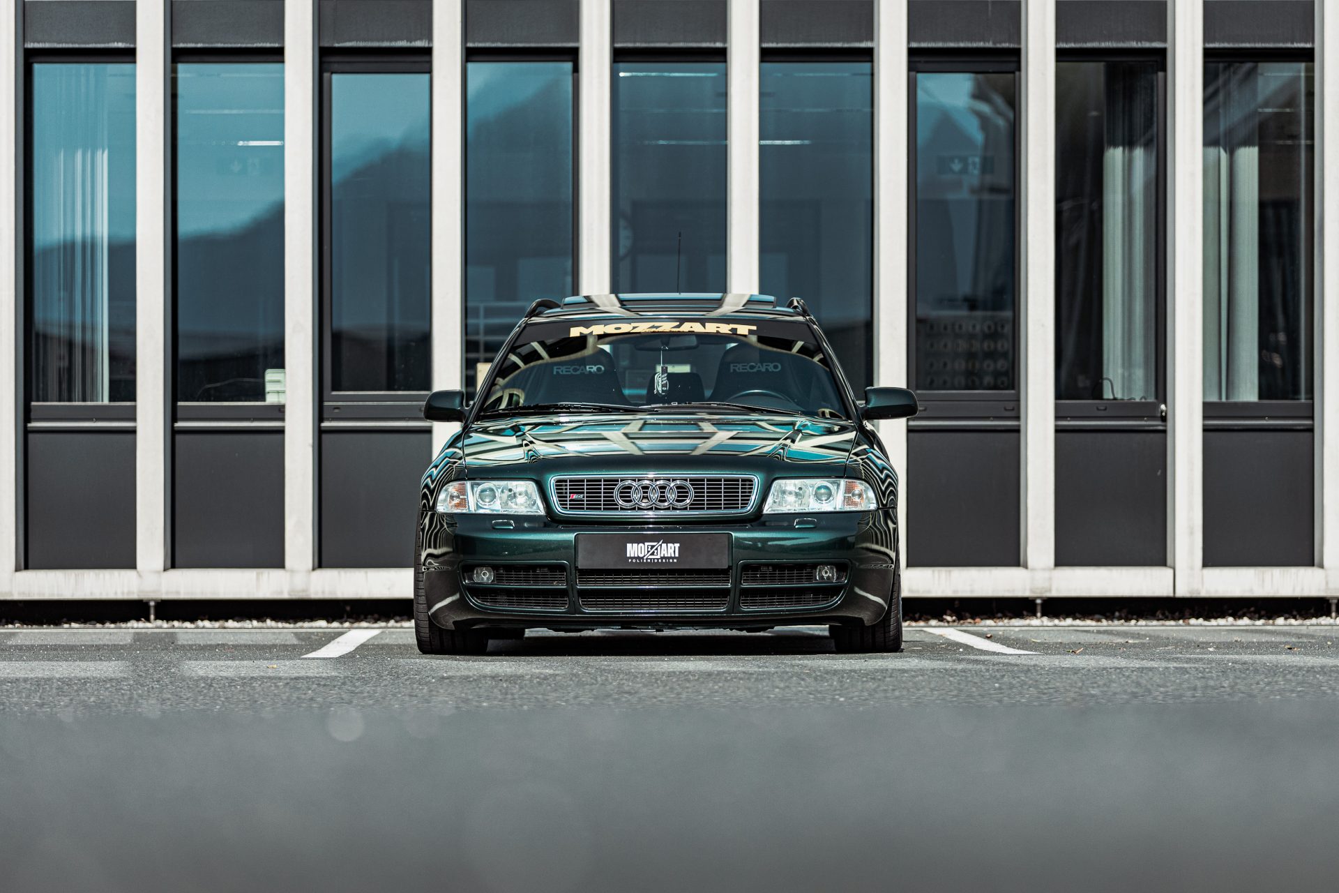 Frontansicht_Vollfolierung_guen_metallic_Audi_S4_Autofolierung Salzburg