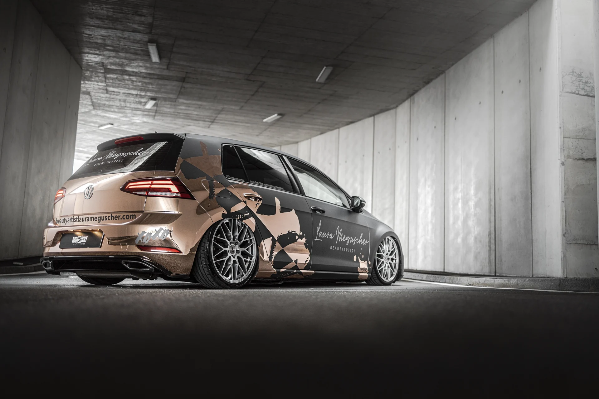 VW Golf 7 mit einer Chromefolierung