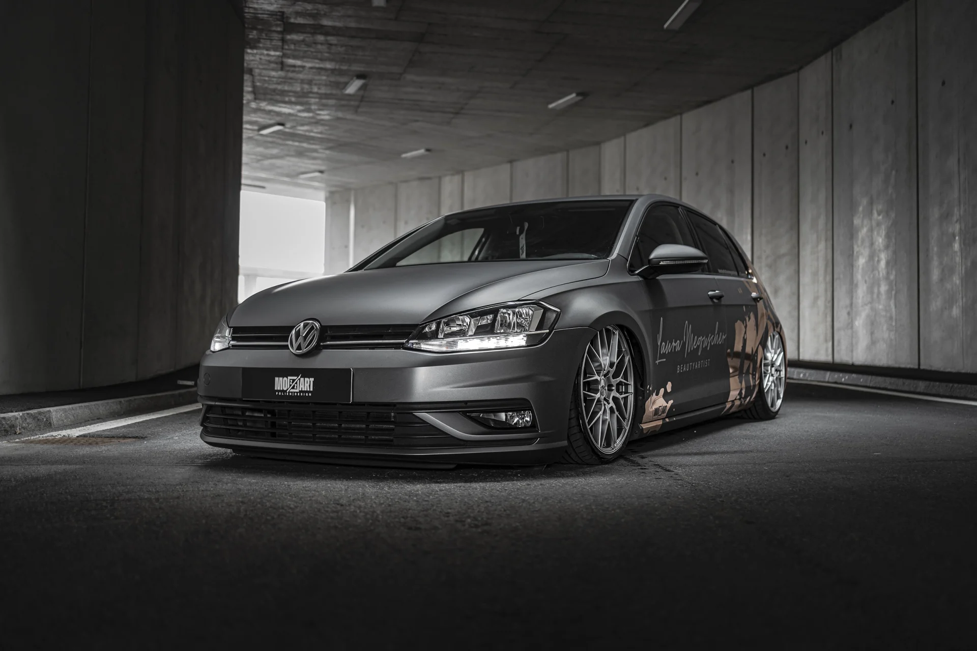 VW Golf 7 mit einer Chrome folierung