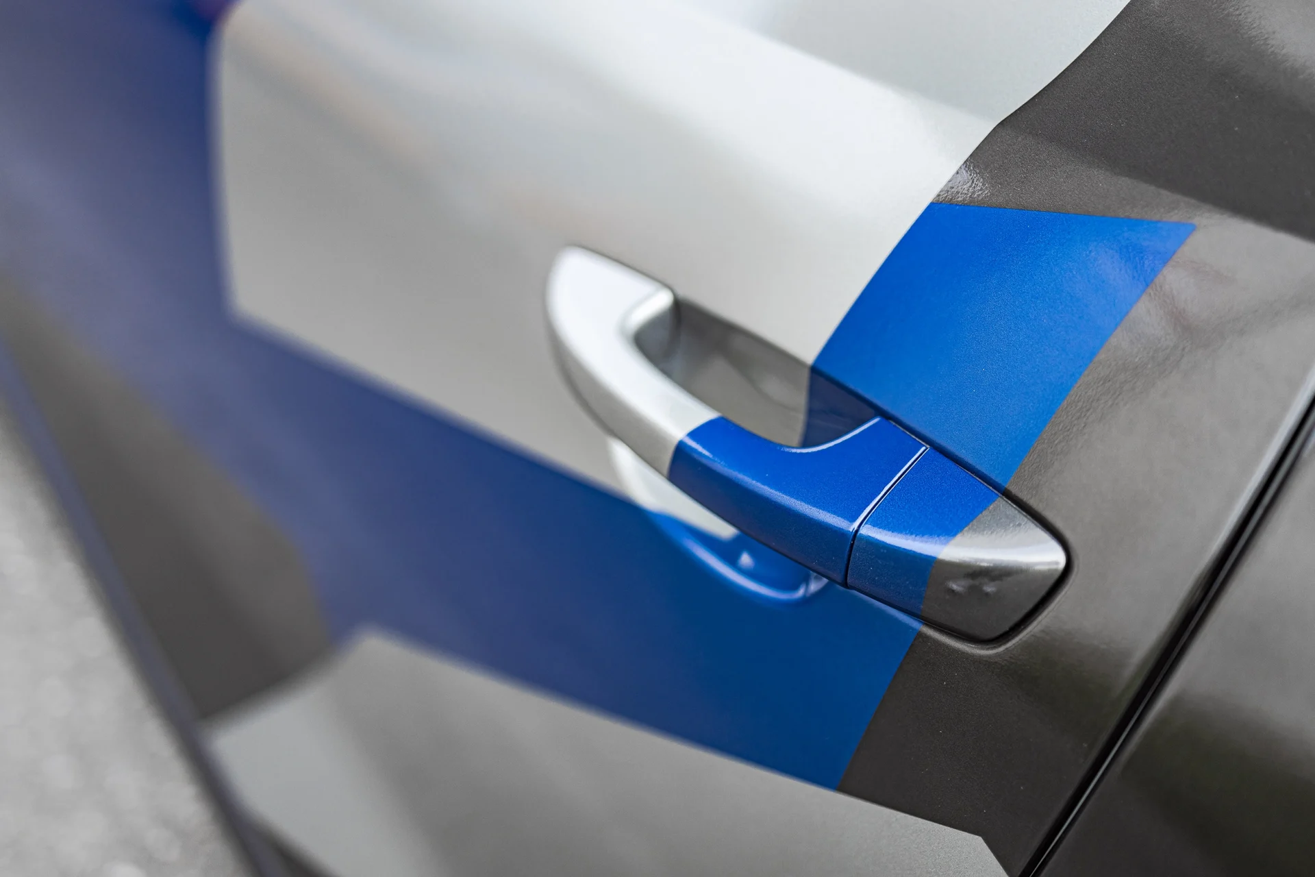 VW Türgriff mit Digitaldruckfolie passend zum Design foliert