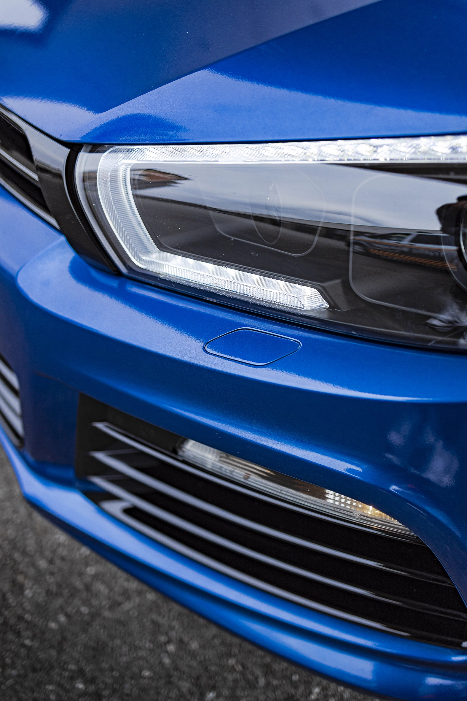 VW Scirocco Stoßstange in metallic blau Digitaldruckfolie