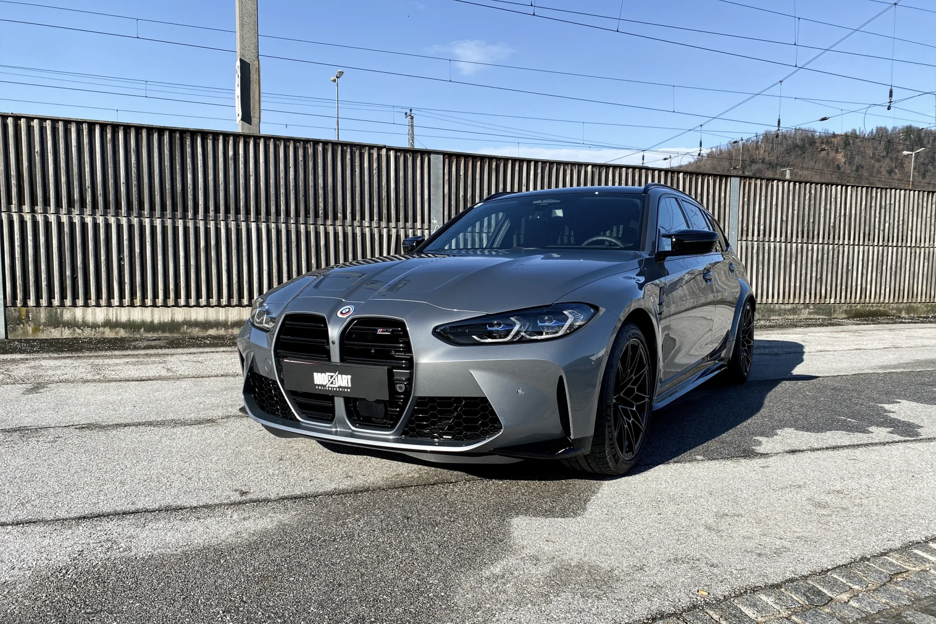 BMW M3 Competition Motorhaube und Stoßstange mit XPEL Lackschutzfolie aus Salzburg geschützt