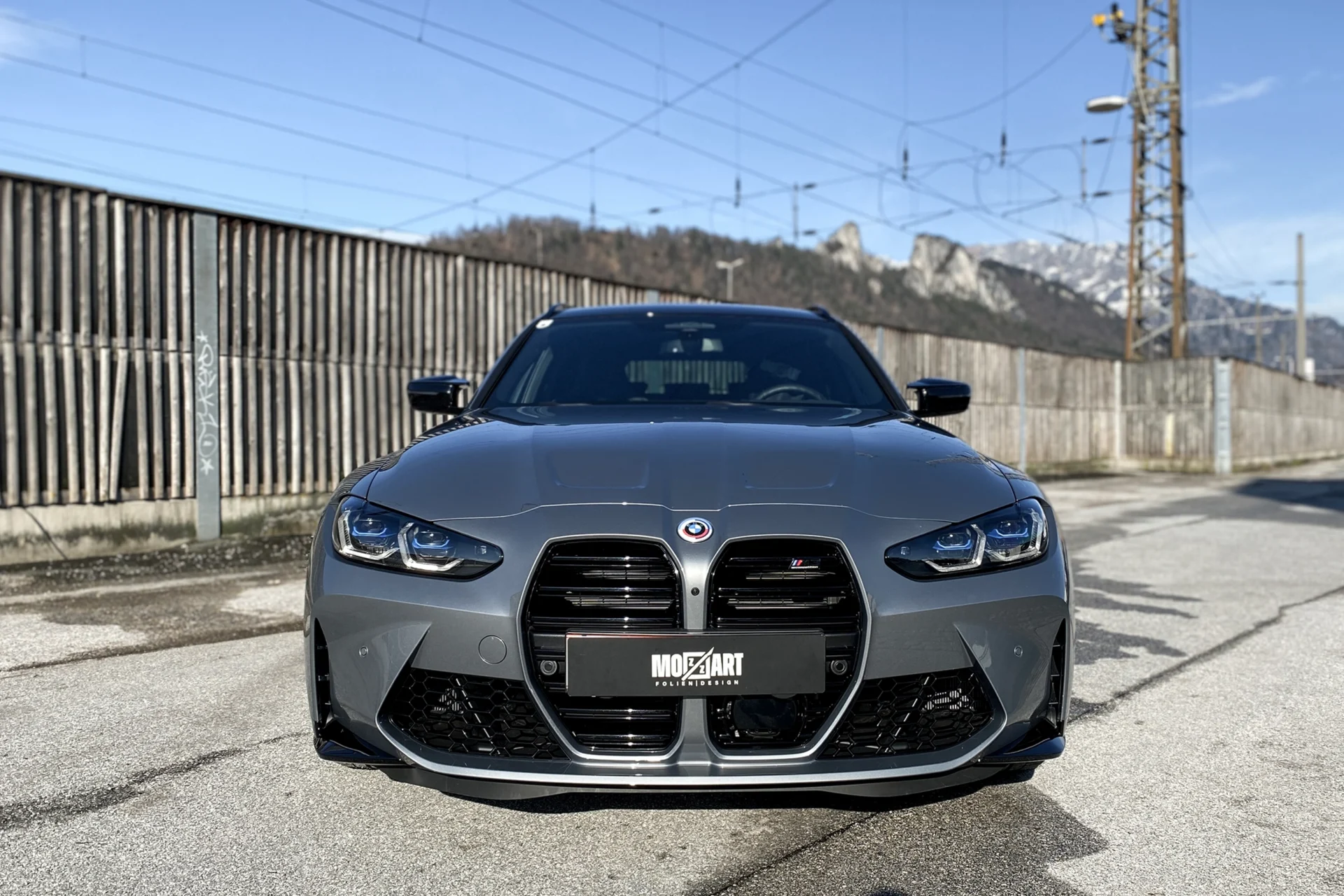 BMW M3 Competition Motorhaube und Stoßstange mit XPEL Lackschutzfolie aus Salzburg geschützt