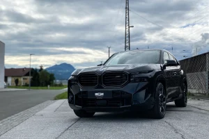 BMW XM Front, Motorhaube und Stoßstange mit Lackschutzfolie von Mozzart Foliendesign